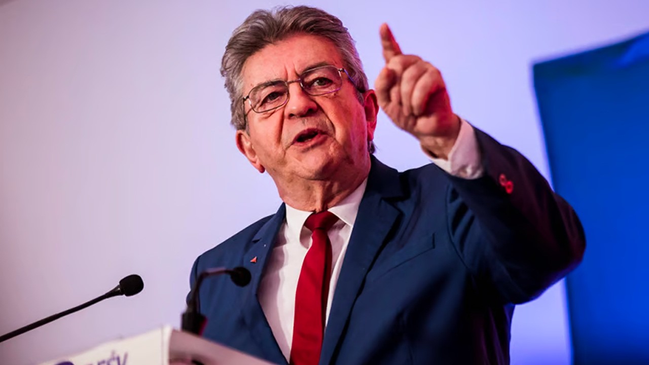 "Un président qui a tenu face aux attentats de 2015 ne devrait pas s'acoquiner avec la LFI"